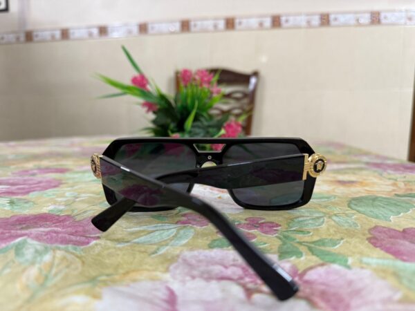 VERSACE - Image 2